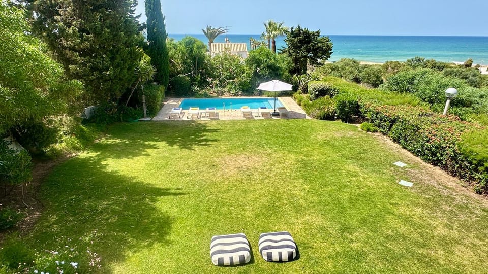 Sea view, Swimming pool