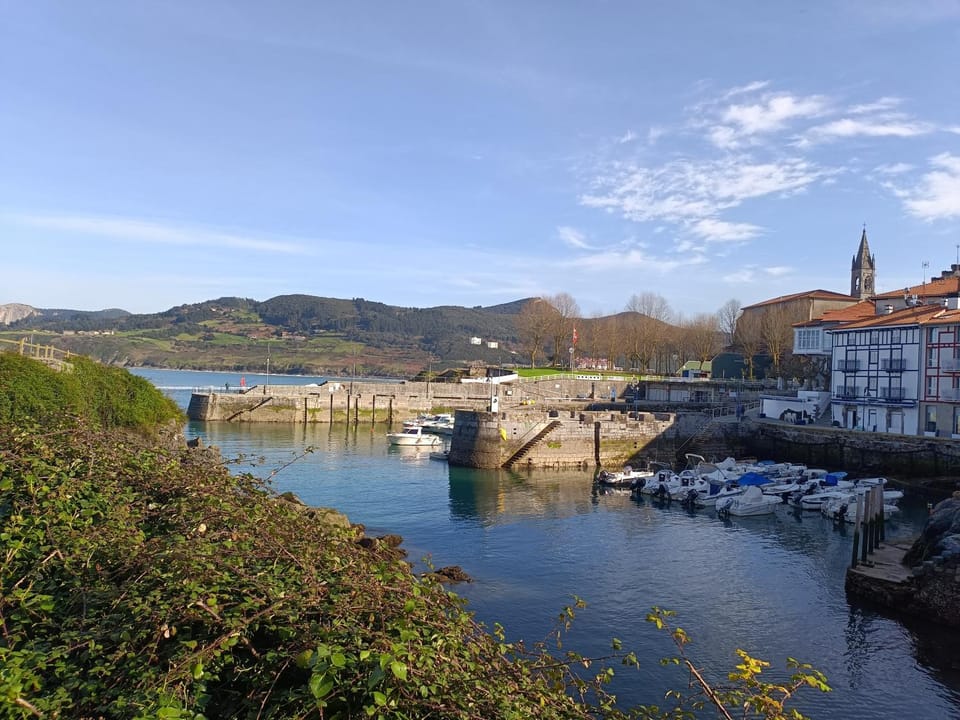 Vivienda Turístico Erreka Beach Apartment in Basque Country