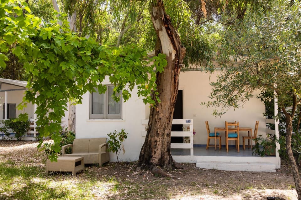 Villaggio Campeggio Nettuno di Paestum Campground/ 
RV Resort in Campania