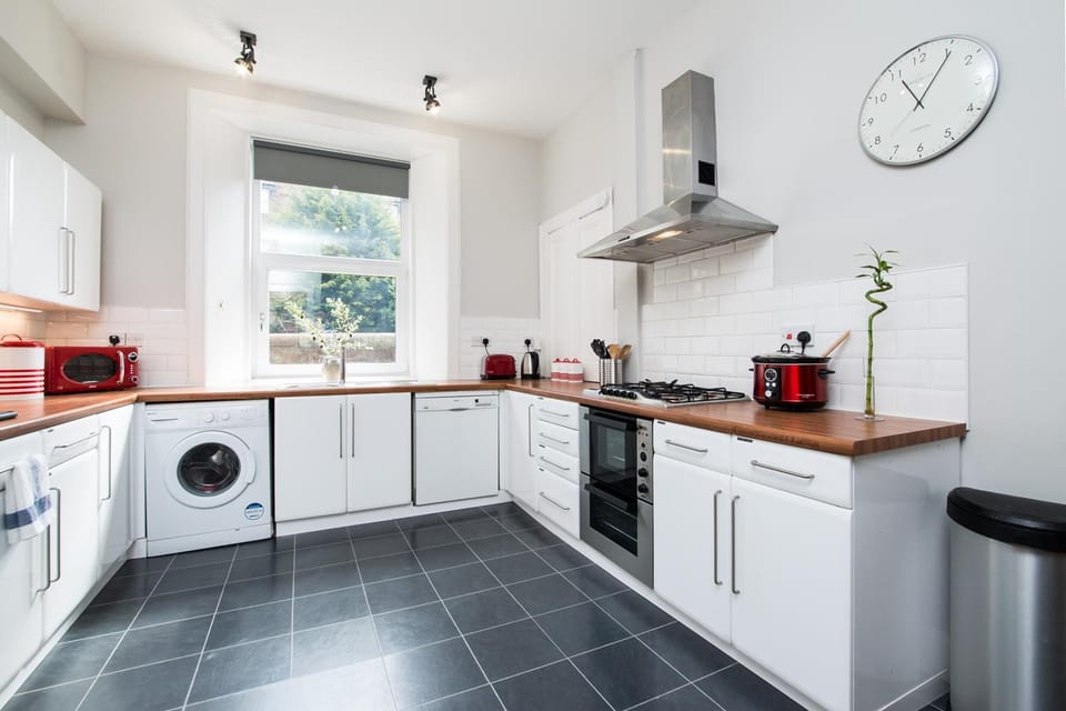Kitchen or kitchenette, Photo of the whole room