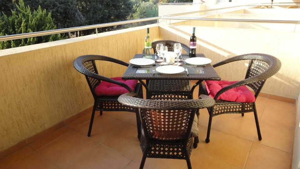 Balcony/Terrace, On site