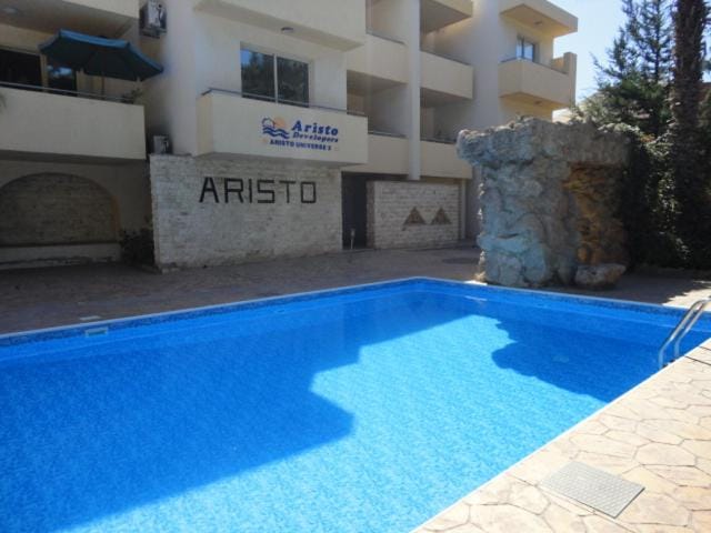 Facade/entrance, Property logo or sign, View (from property/room), Decorative detail, On site, Swimming pool, Swimming pool