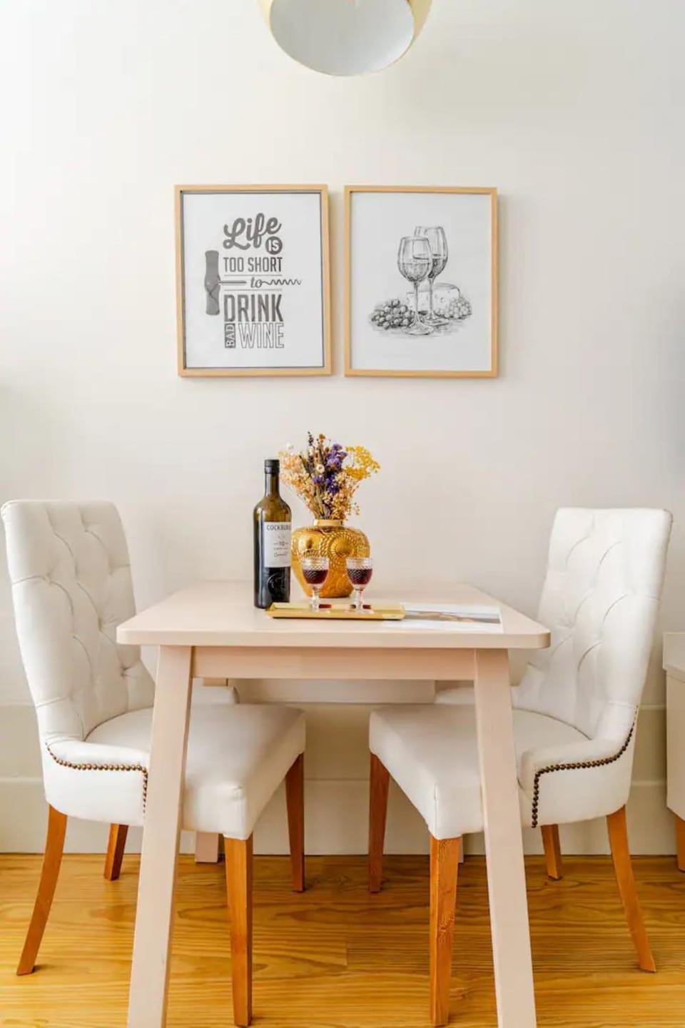Dining area, Meals