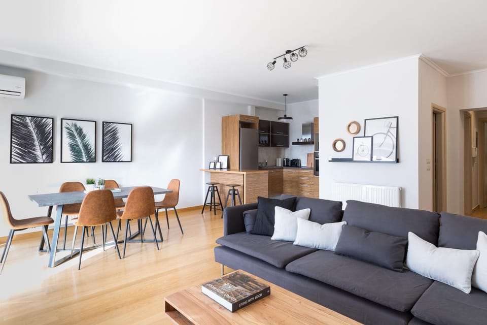 Kitchen or kitchenette, Living room, Dining area