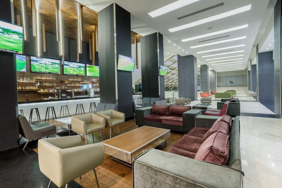 Lounge or bar, Lounge or bar