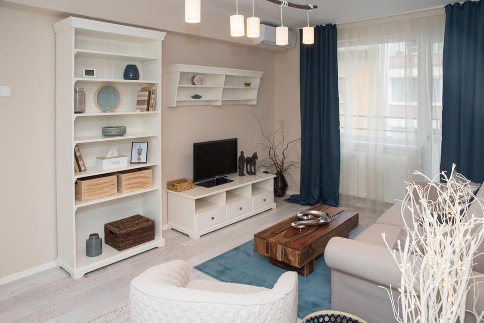 Ultracentral, brand new, modern and cozy apartment Apartment in Timisoara