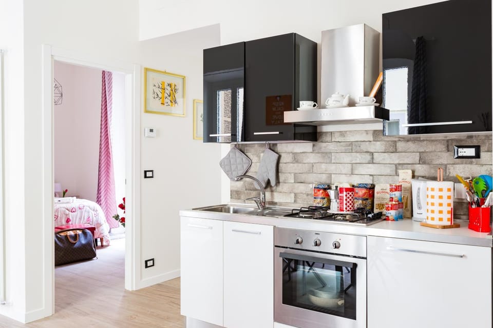 Kitchen or kitchenette, Communal kitchen
