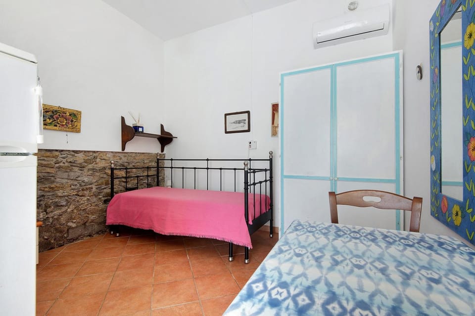 Property building, Living room, Bedroom