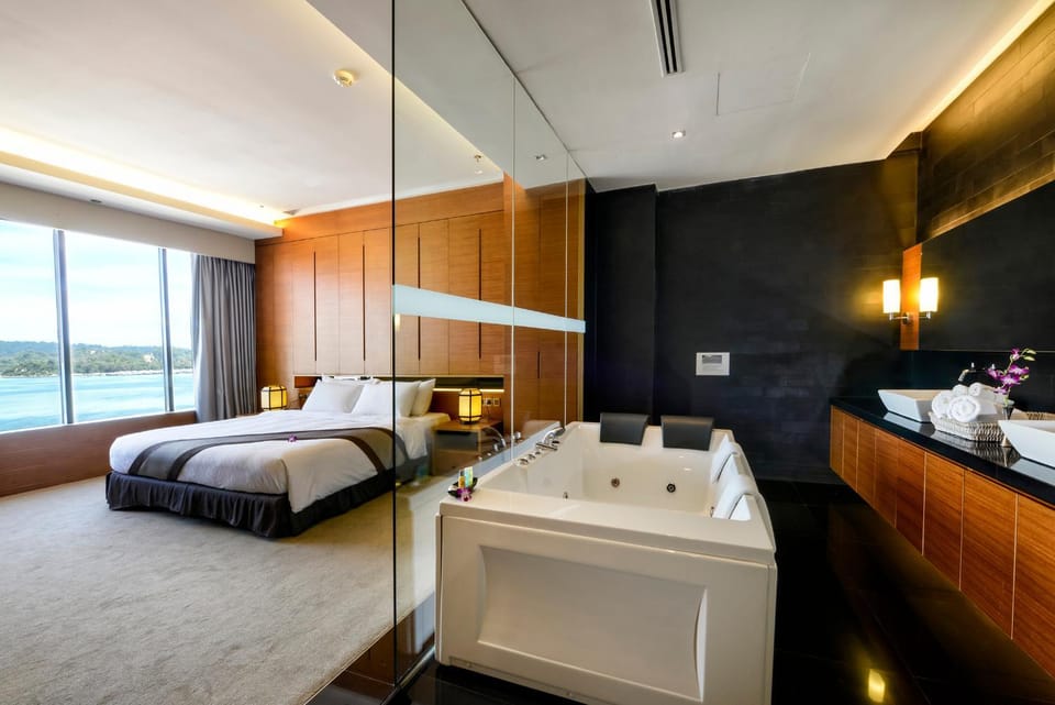 Bathroom, Photo of the whole room