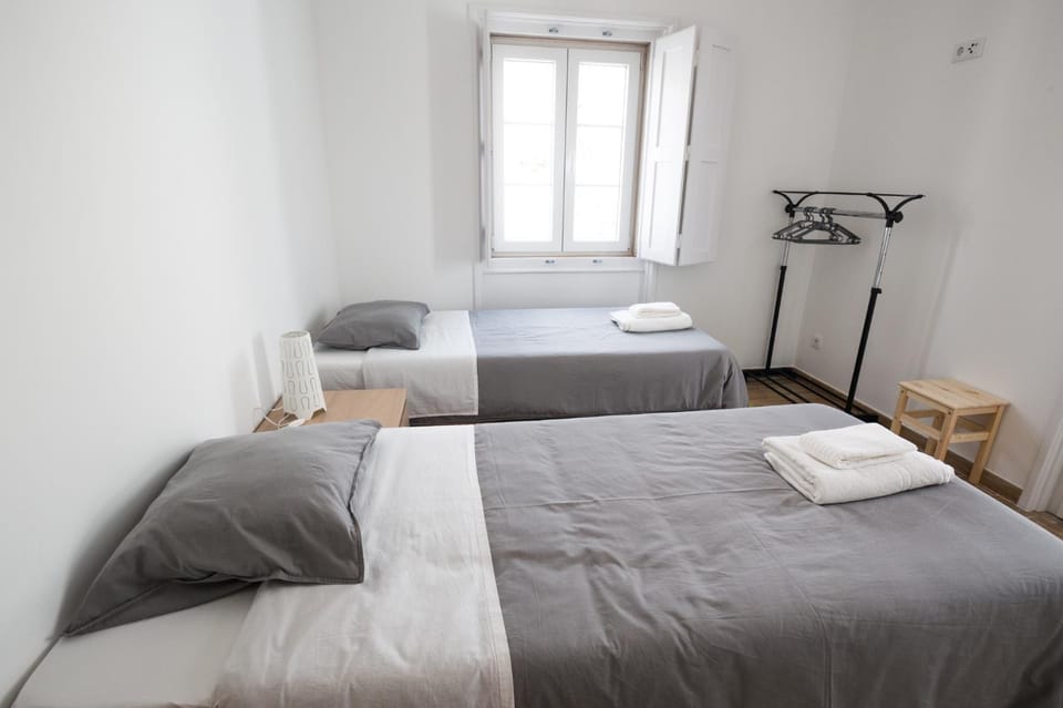 Bed, Balcony/Terrace, Landmark view, Street view