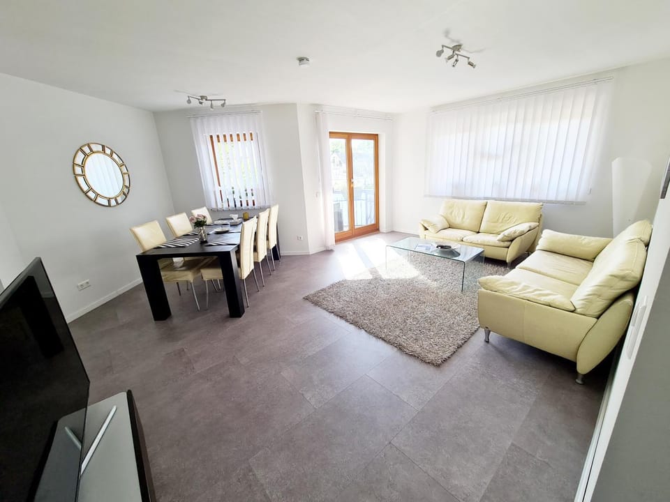 Living room, Seating area, Dining area