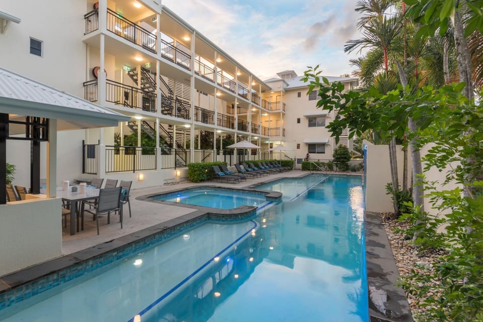 Facade/entrance, Spring, Winter, Summer, BBQ facilities, Autumn, On site, Pool view, Swimming pool, Swimming pool
