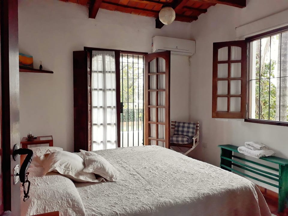 Casa de las Palmeras Bed and Breakfast in Yerba Buena