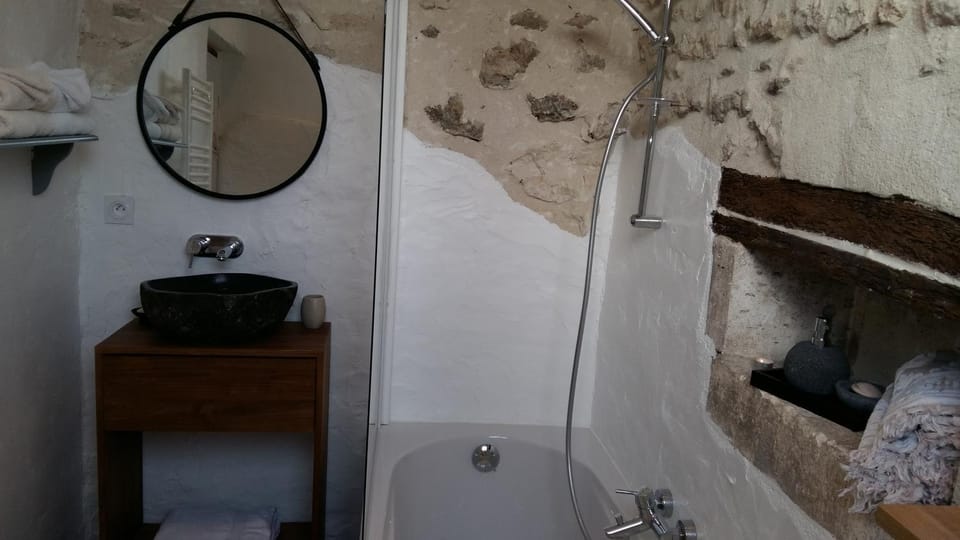 Les chambres de la grange Bed and Breakfast in Nouvelle-Aquitaine