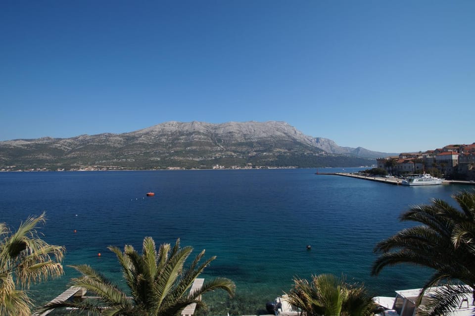 Nearby landmark, Day, Natural landscape, Beach, Mountain view, Sea view