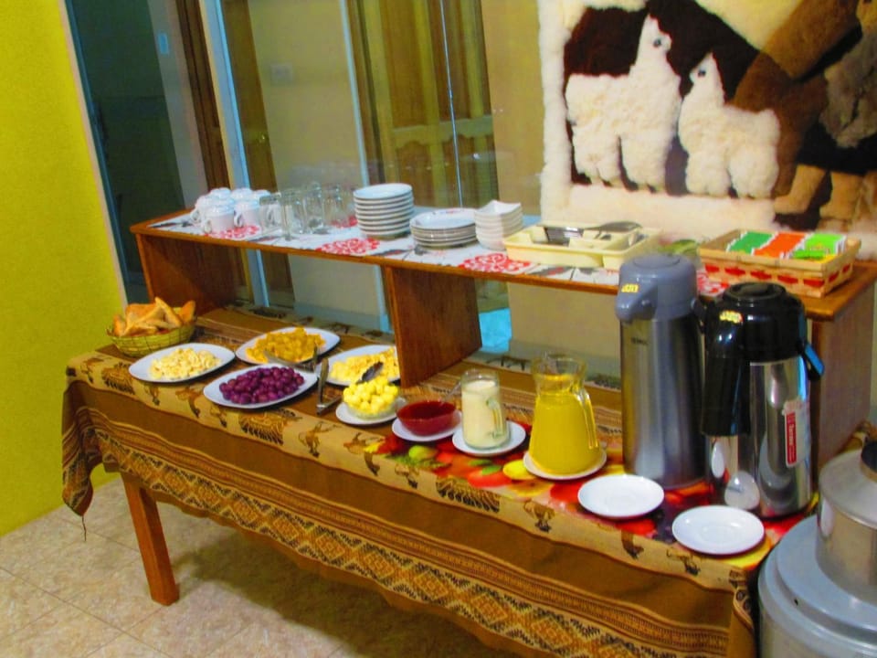 Coffee/tea facilities, Breakfast, Buffet breakfast