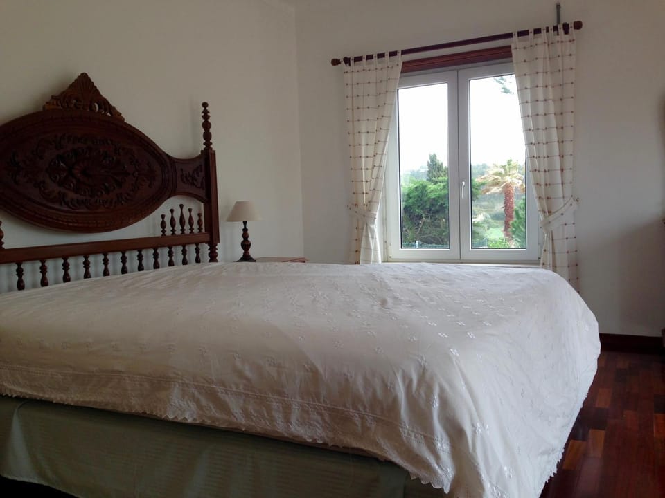 Toilet, Balcony/Terrace, Bedroom, Garden view