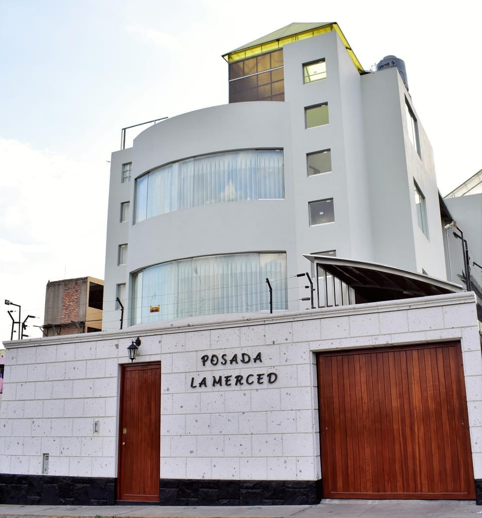 Facade/entrance