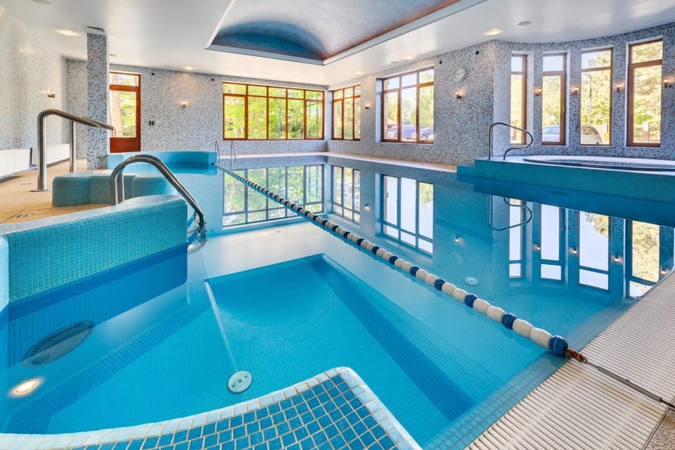 Pool view, Swimming pool