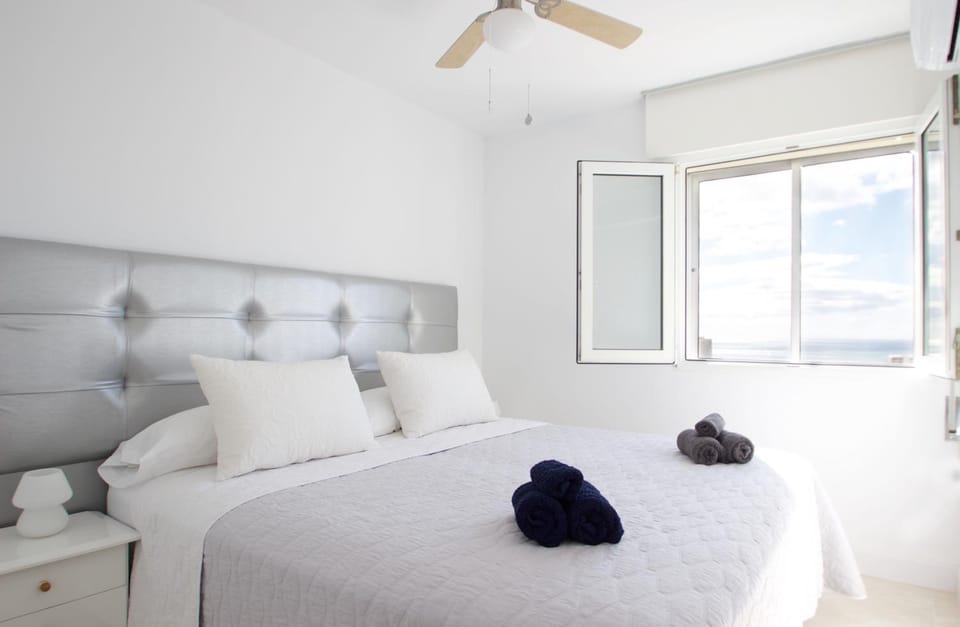 Bedroom, Sea view