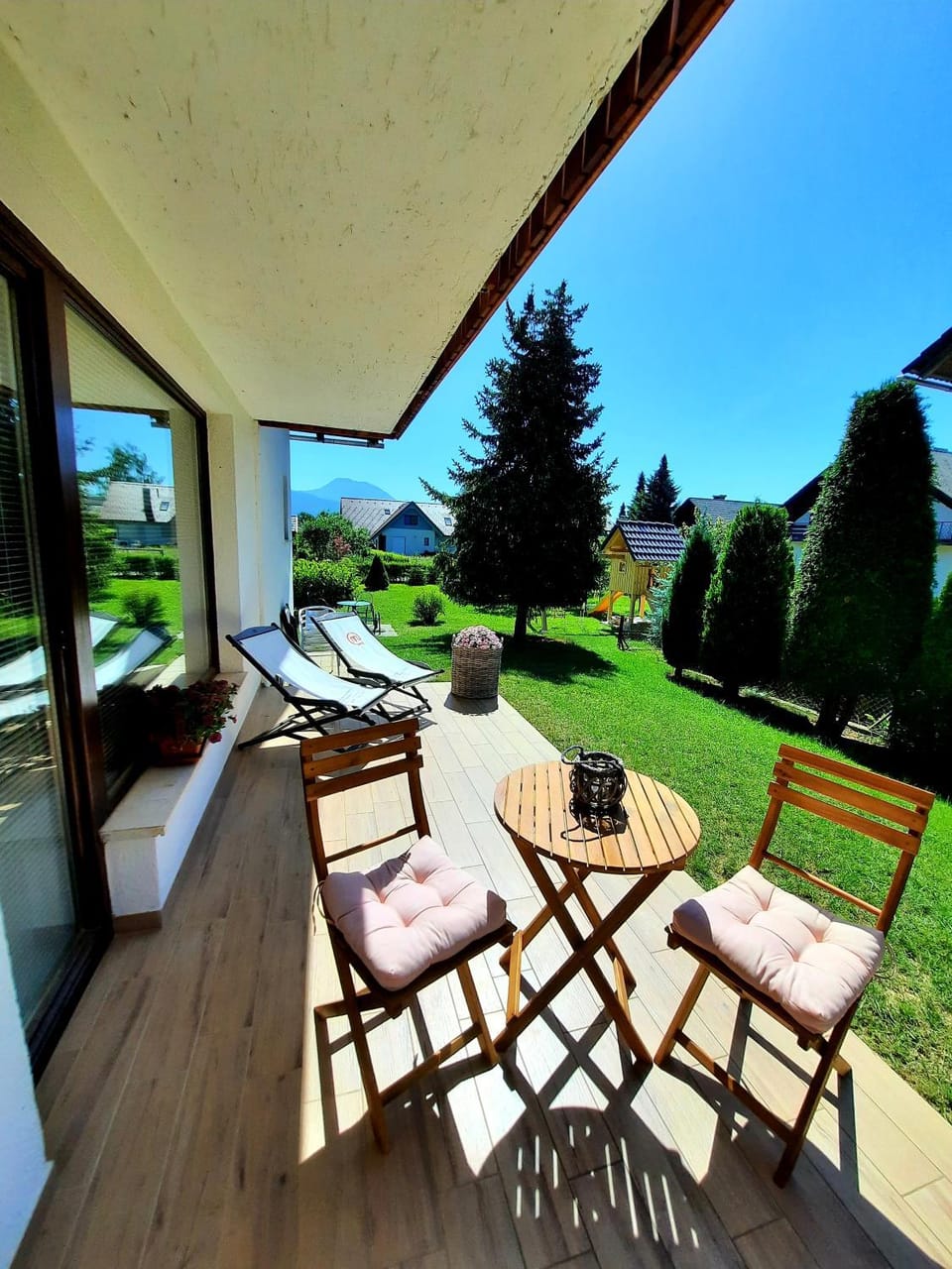 Patio, Garden view
