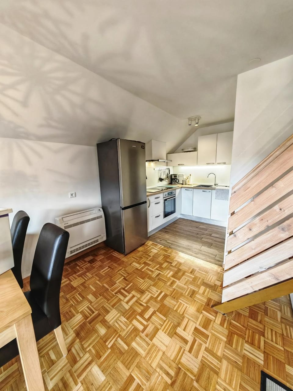 Kitchen or kitchenette, Dining area, oven, air conditioner