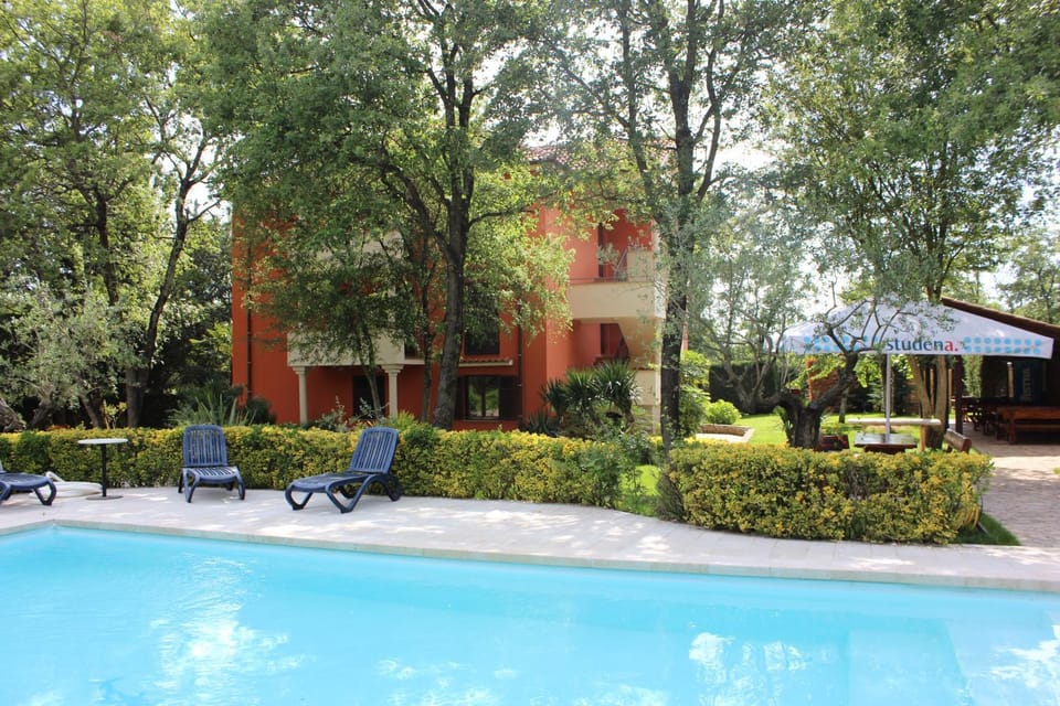 Property building, Garden, Swimming pool