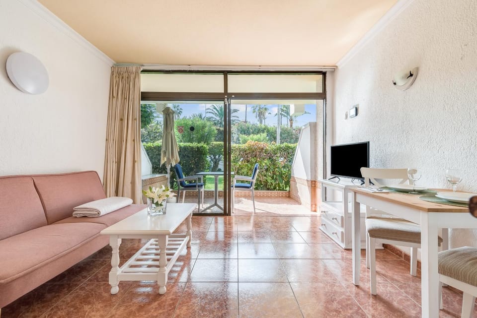 Balcony/Terrace, Living room