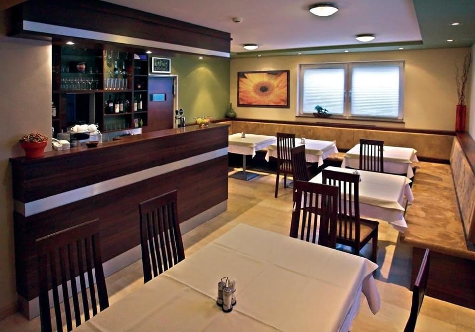 Lounge or bar