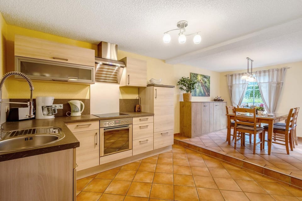 Property building, Kitchen or kitchenette, Living room