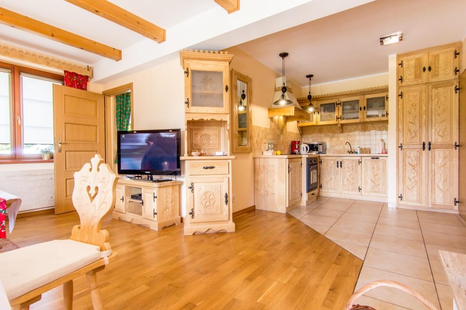 TV and multimedia, Kitchen or kitchenette
