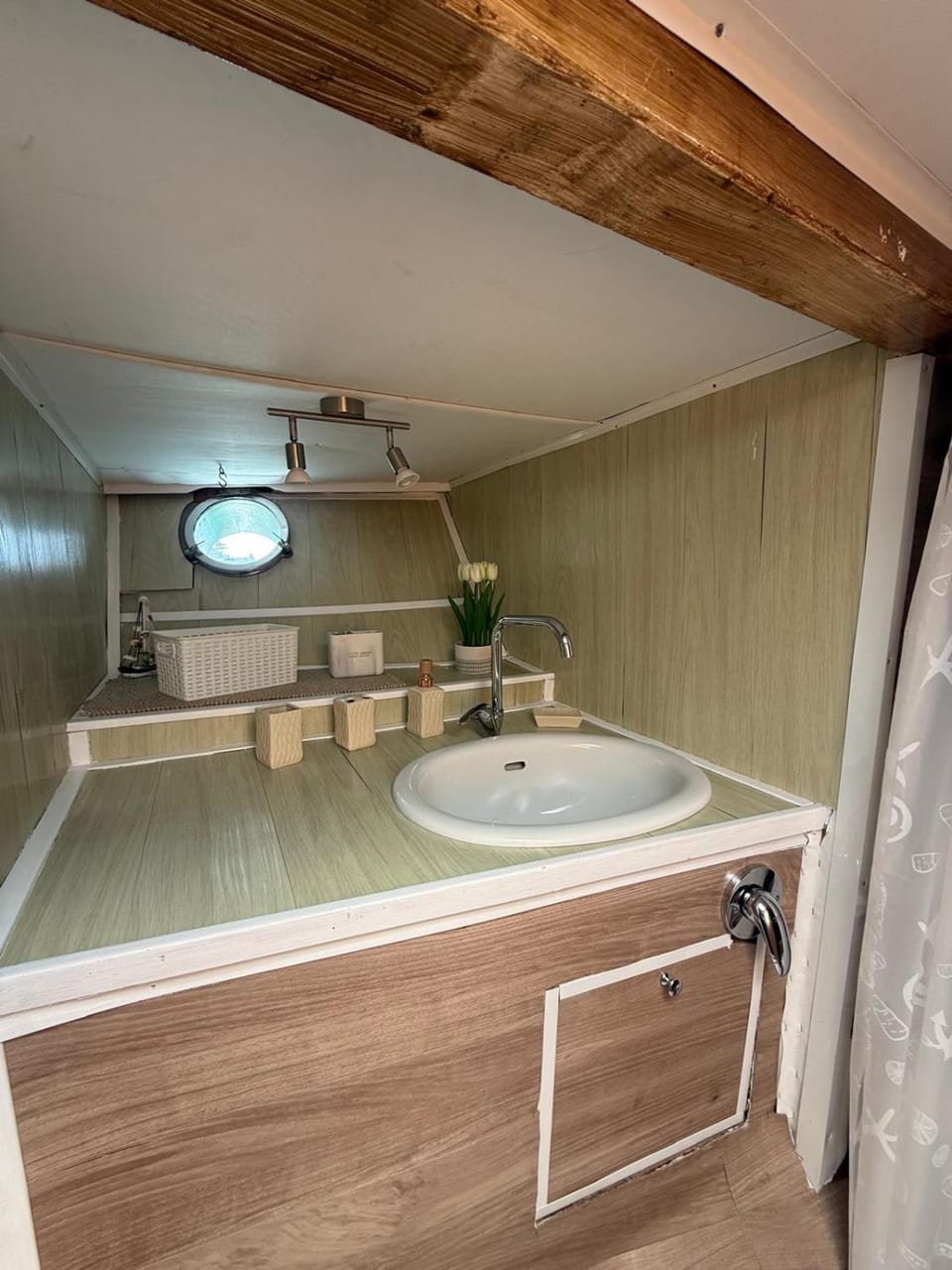 Boat & Breakfast Alicudi Bed and Breakfast in Alghero