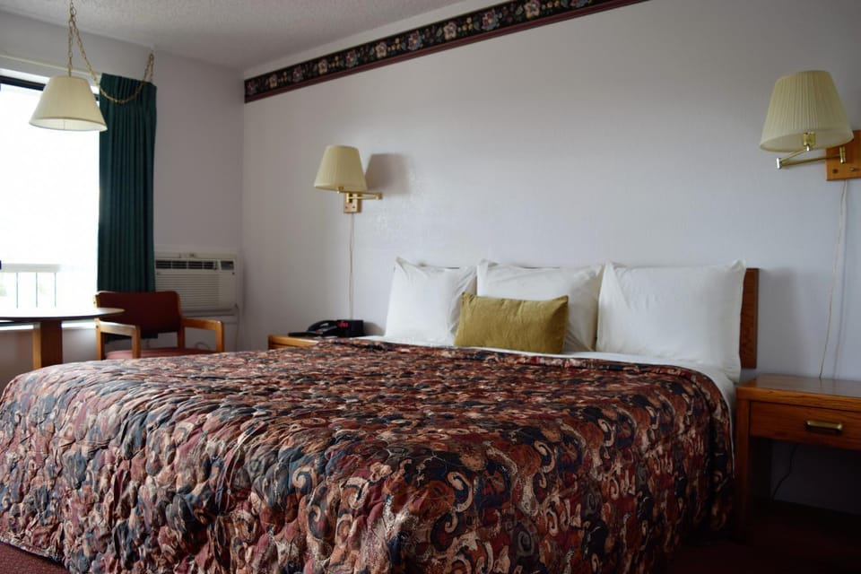 Littletree Inn Motel in Granby