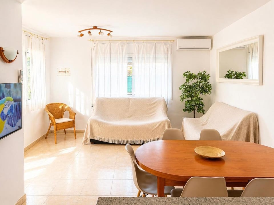 Casa Mañet - "Pet Friendly - Piscina Privada - Playa - BBQ - Parking - Delta de l'Ebre - Riumar" House in Montsià