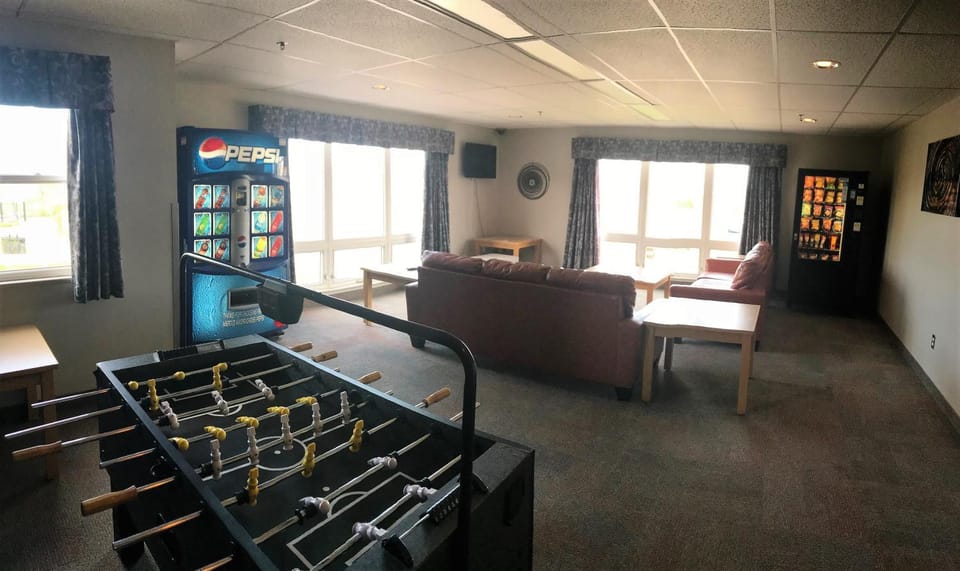 Communal lounge/ TV room