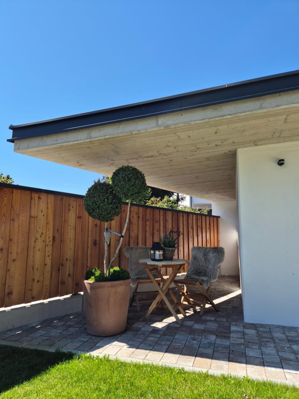 Day, Garden