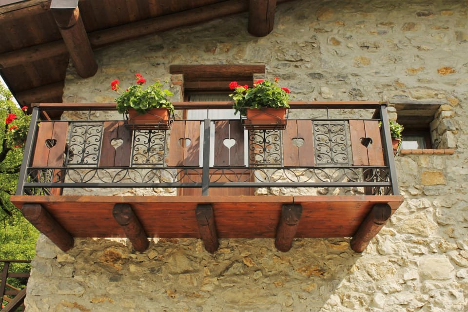 Decorative detail
