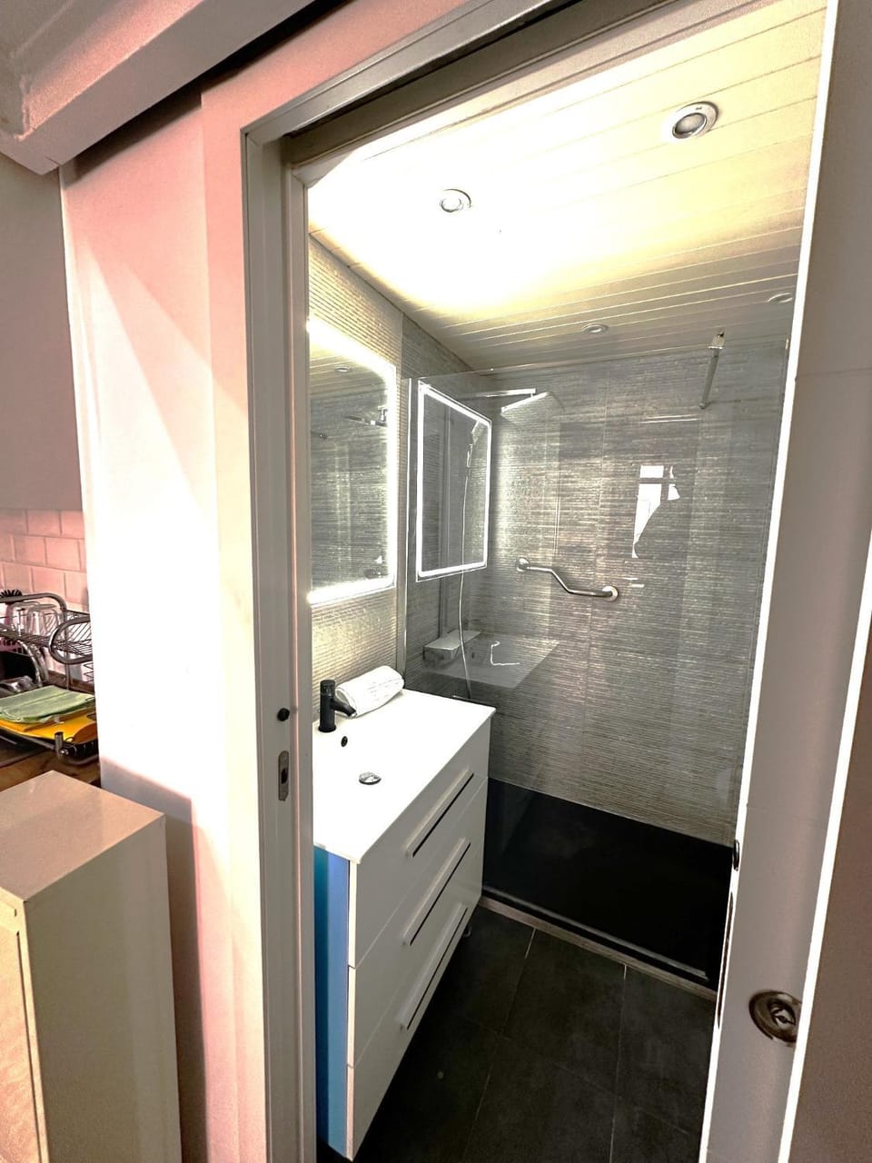 Shower, Bathroom