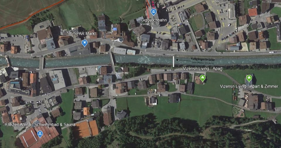 Bird's eye view, Location