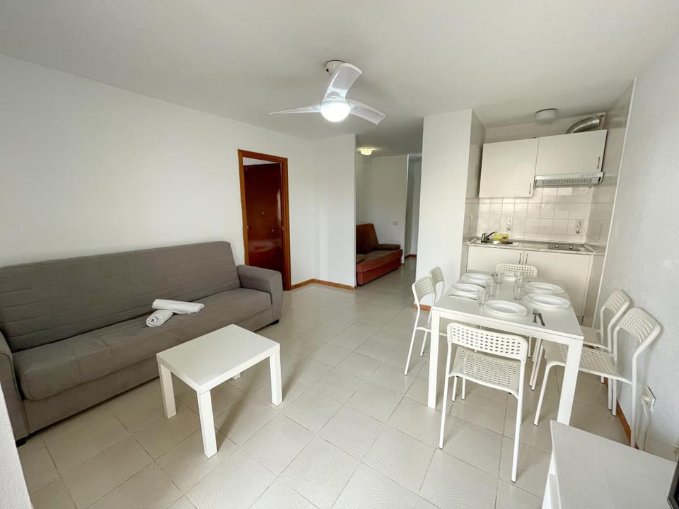 Kitchen or kitchenette, Living room, Dining area
