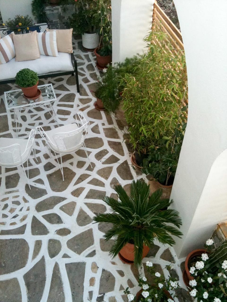 Facade/entrance, Garden