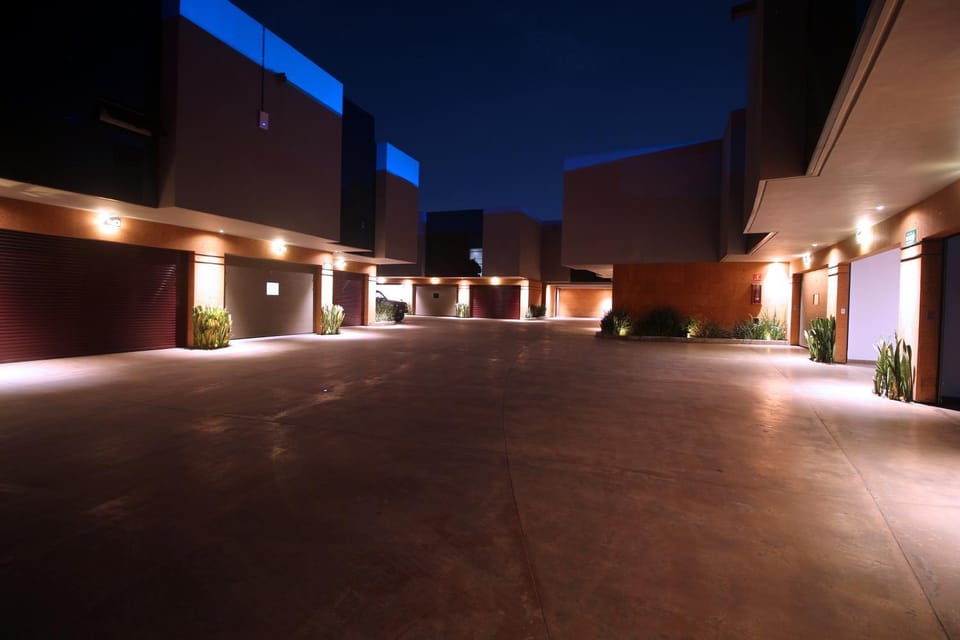 Property building, Inner courtyard view