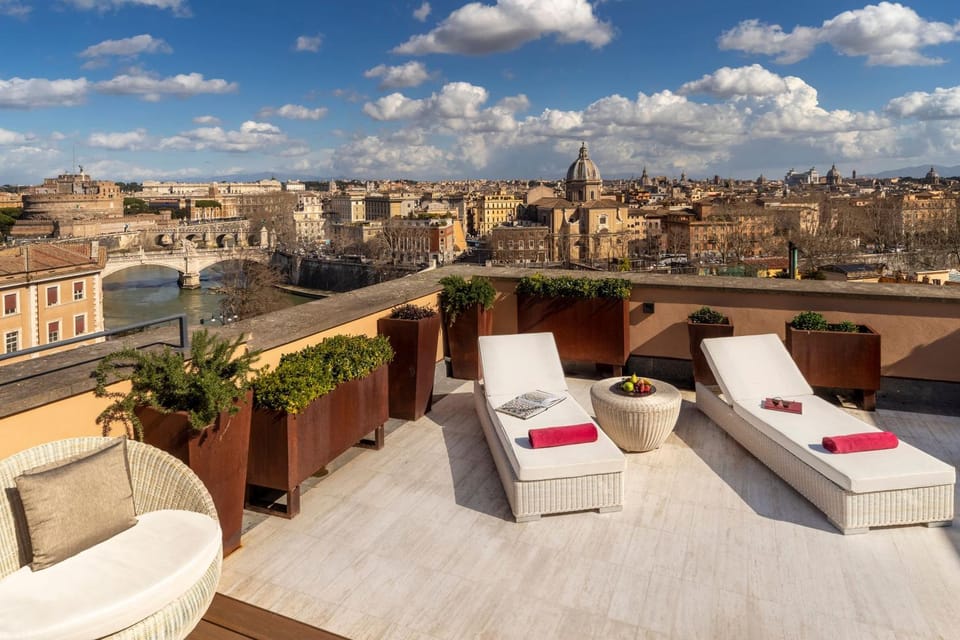 View (from property/room), Balcony/Terrace