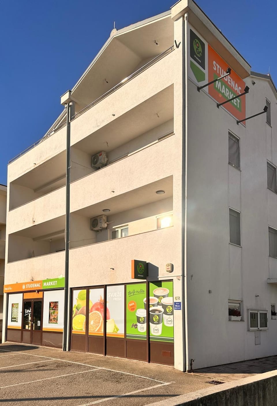 Property building, Day