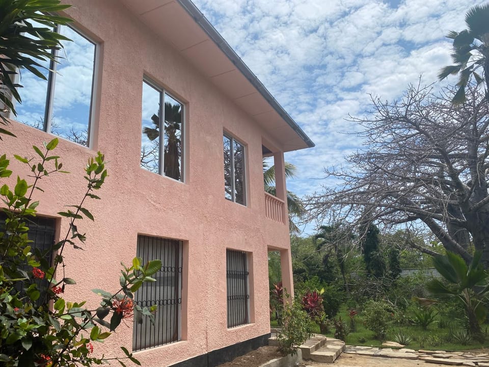 Tradewinds Lodge Nature lodge in Diani Beach