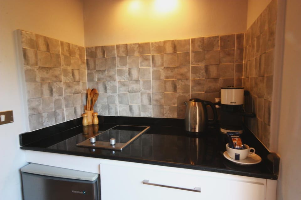 Coffee/tea facilities, Kitchen or kitchenette
