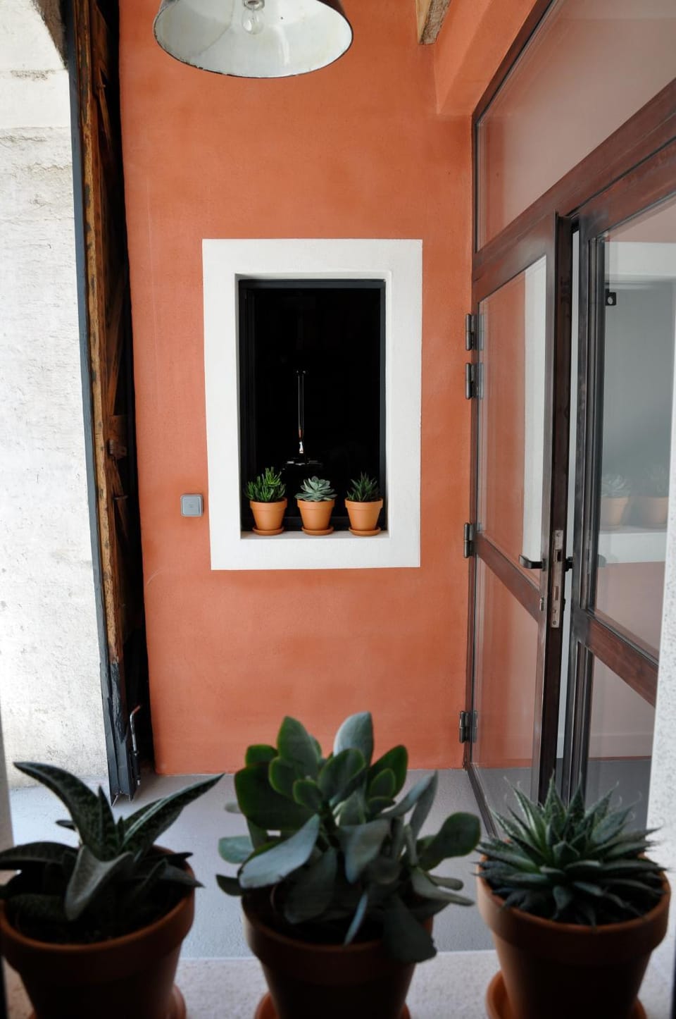 Rouge Pompon Apartment in Mèze
