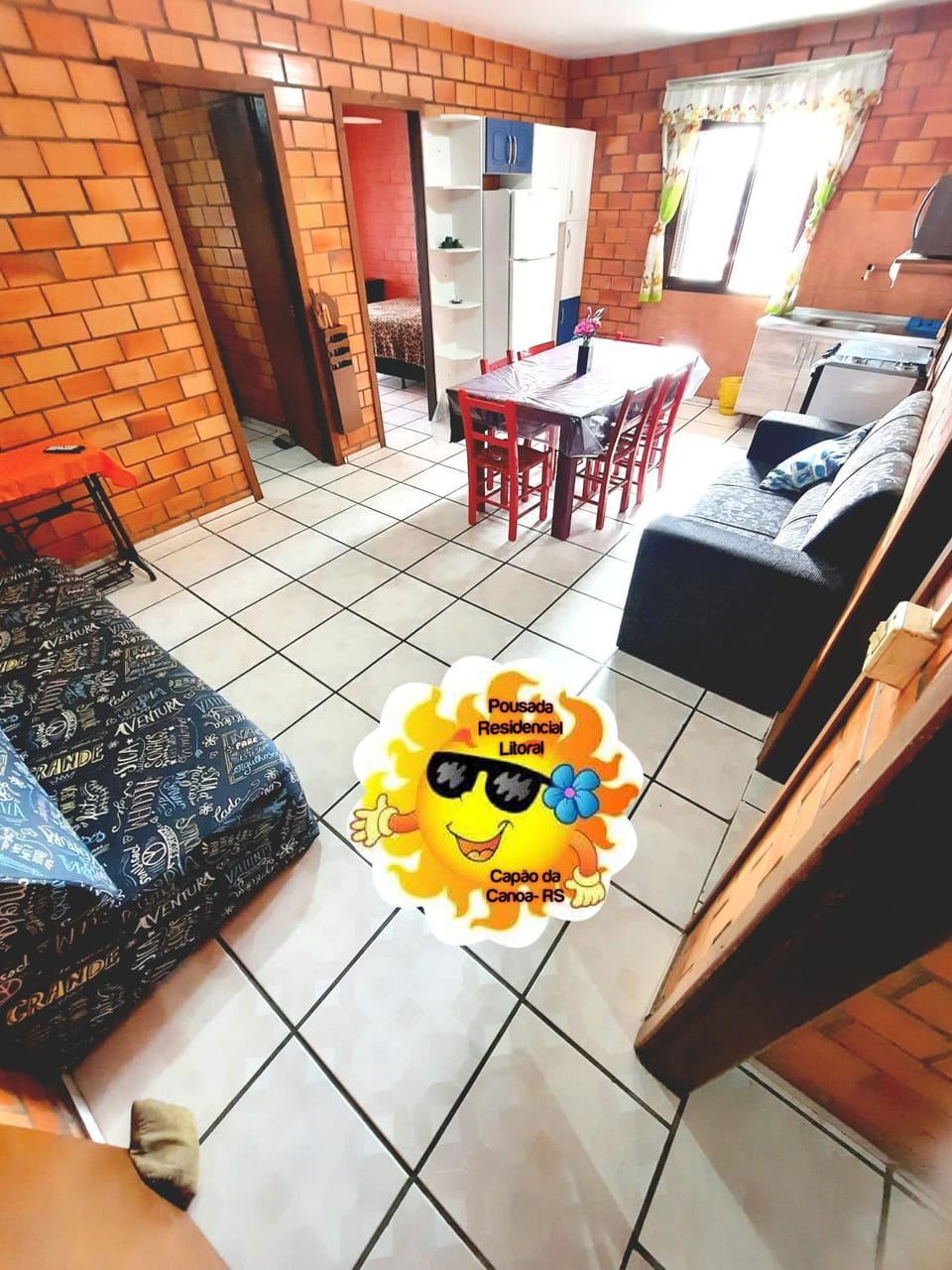 Kitchen or kitchenette, Living room