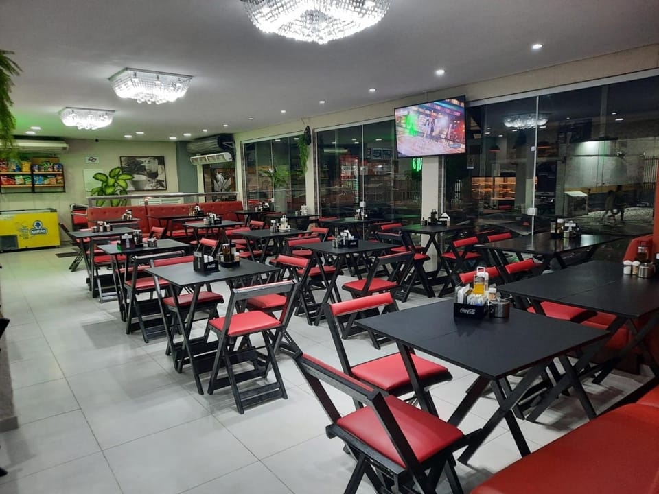 Restaurant/places to eat, Restaurant/places to eat