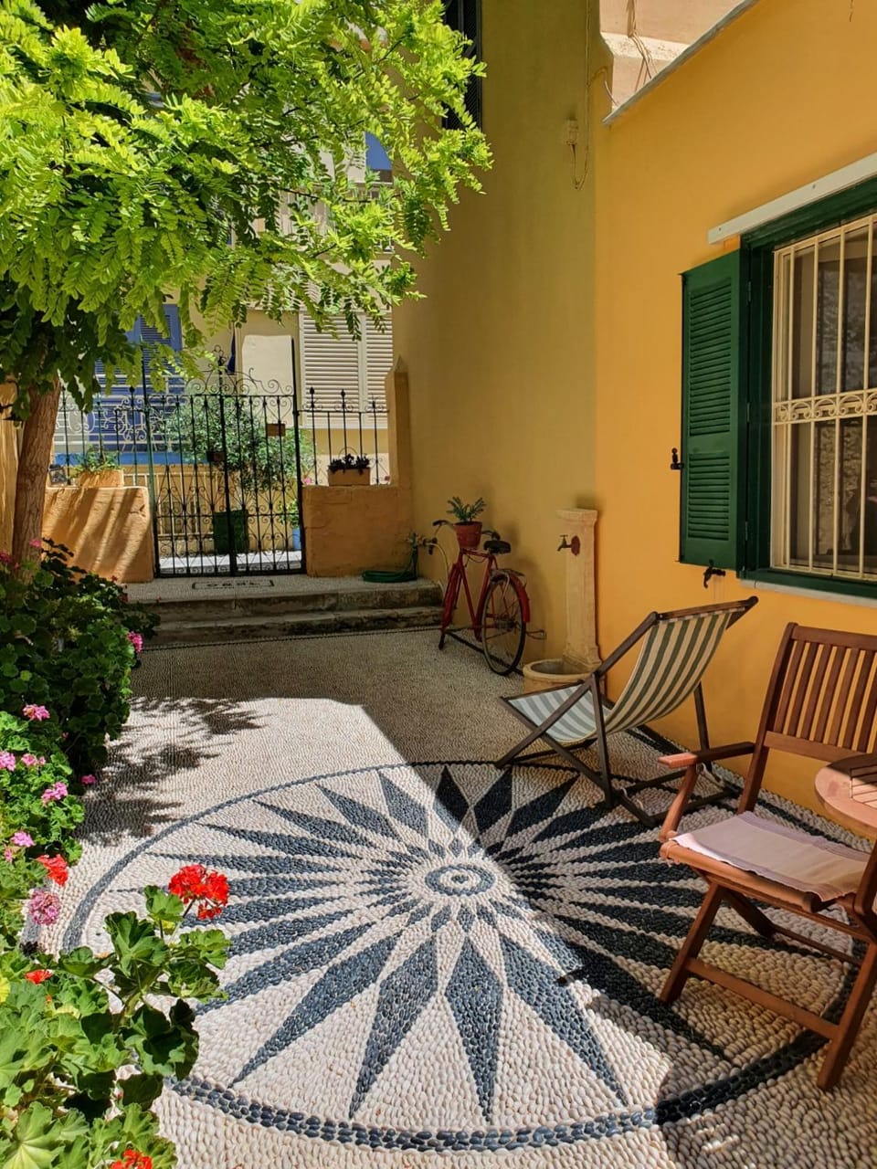 Property building, Patio, Garden, Garden view
